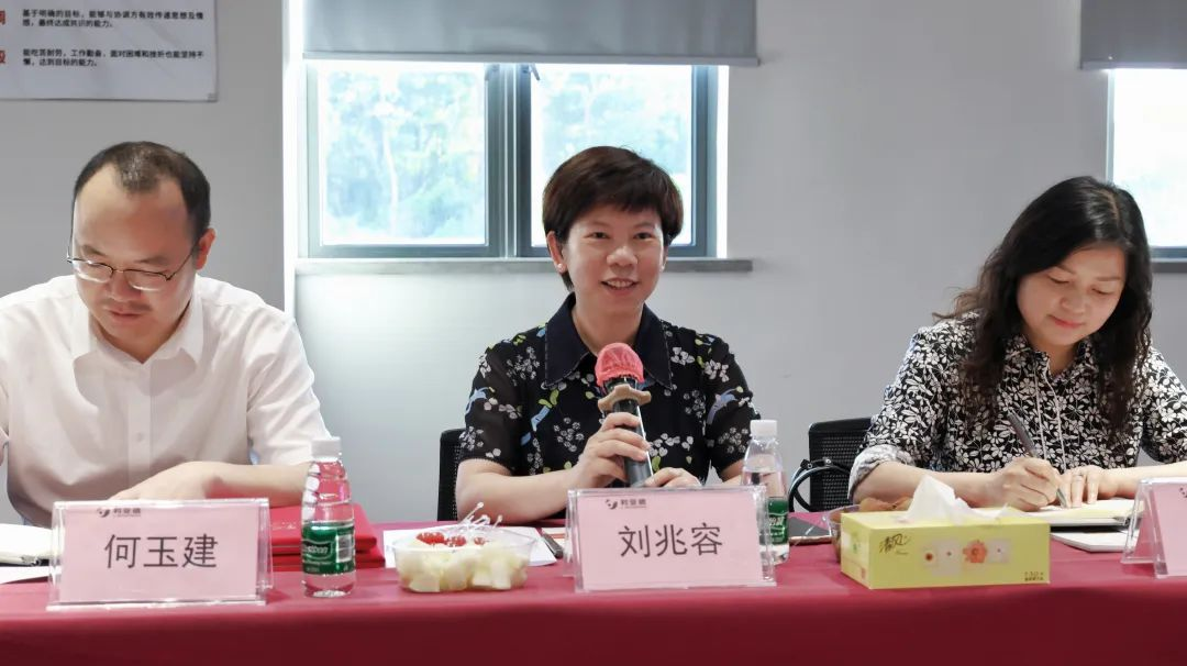 爱游戏与成都市郫都区达成战略合作 推动成都影视城建设